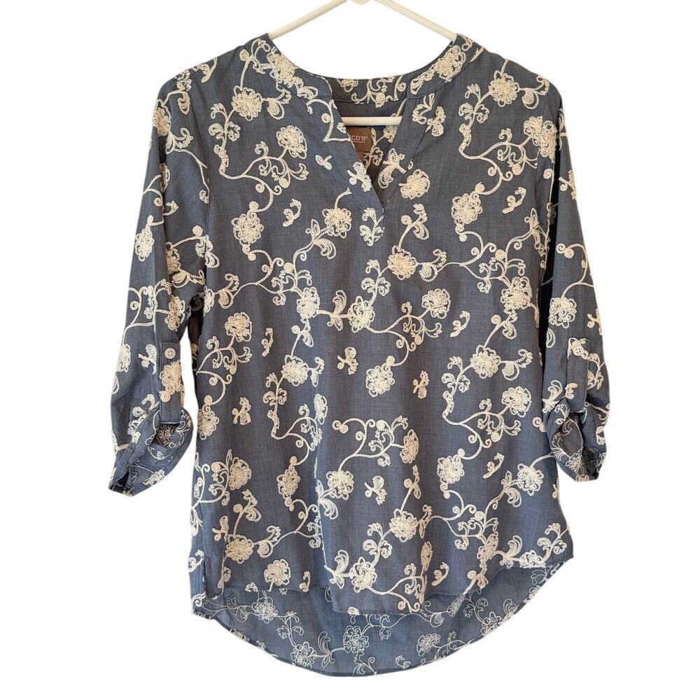 Chico's Womens Blouse Size Small Top Blue White Embroidered Beachy Coastal Comfy